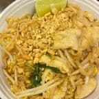 Best Pad Thai (Lunch) in Middletown, NY